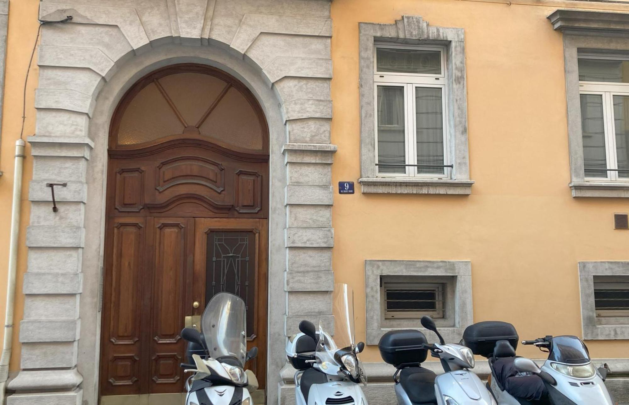Ferienwohnung Galileo - Via Galilei 9 Triest Exterior foto